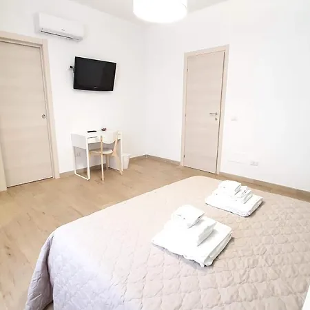 Le Di Don Vito - Policlinico Casa de hóspedes