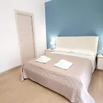 Comfy Vito With Ensuite And Parking - Policlinico בית הארחה בארי