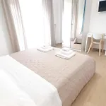 בית הארחה Comfy Vito With Ensuite And Parking - Policlinico