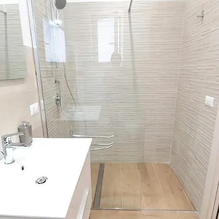 Гостьовий будинок Le Di Don Vito - Policlinico Барі